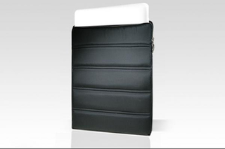 Illustration for article titled Furryrobo: Sleeping Bags For the Macbook Air and Eee PC